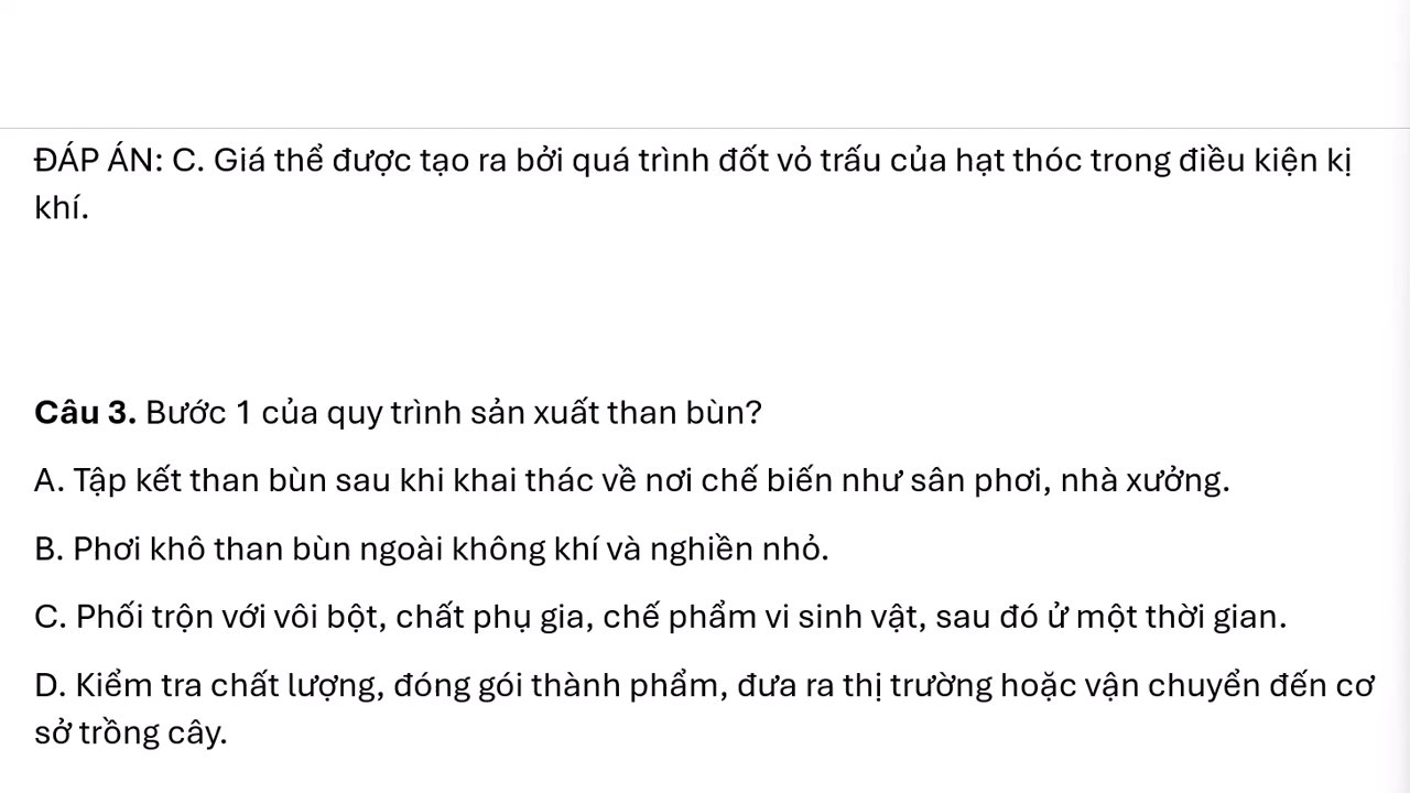 Ba loại phân bón điển hình: hóa học (dạng hạt màu trắng), hữu cơ (dạng bột màu nâu) và vi sinh (dạng lỏng).